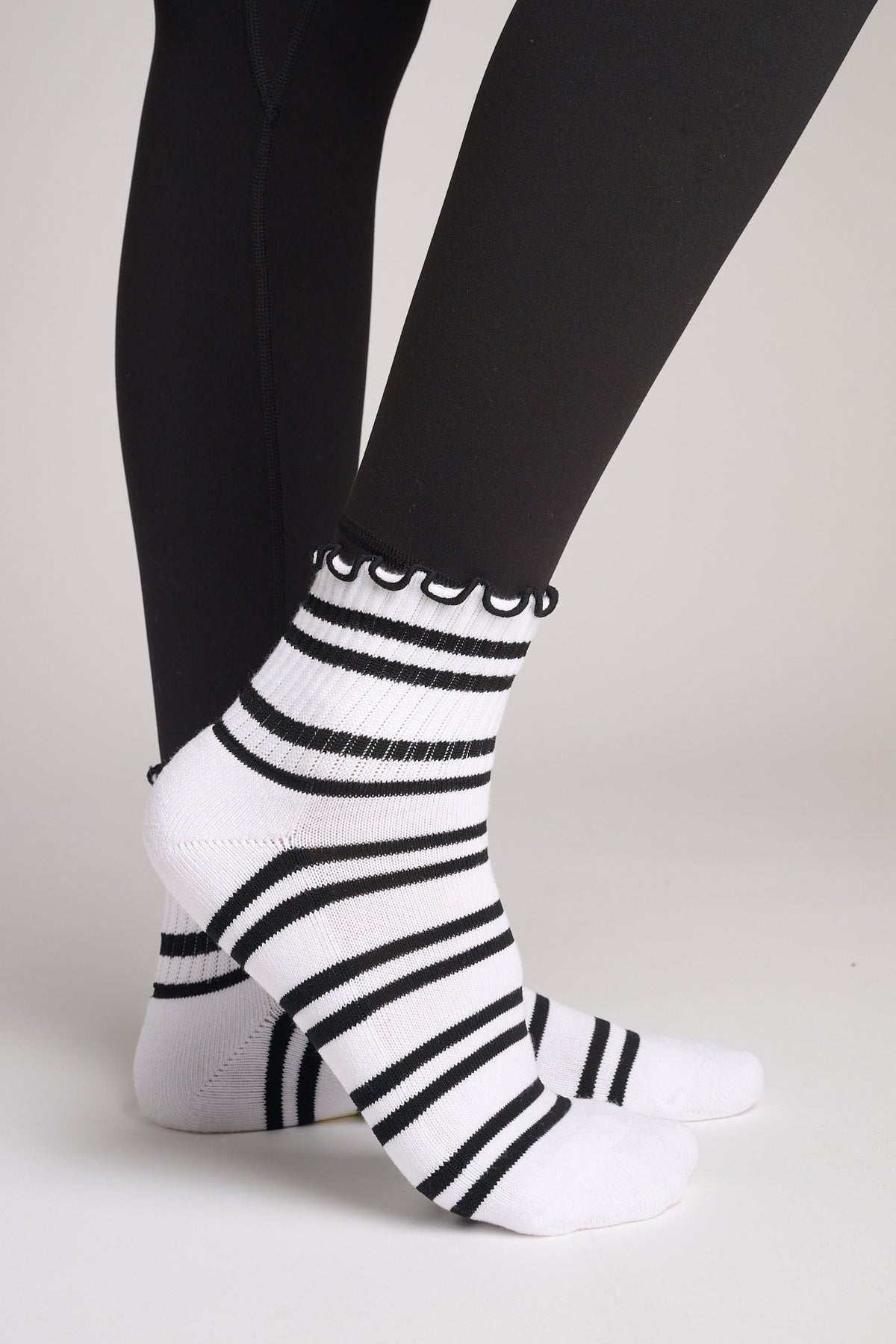 Ruffle Stripe Quarter Cut