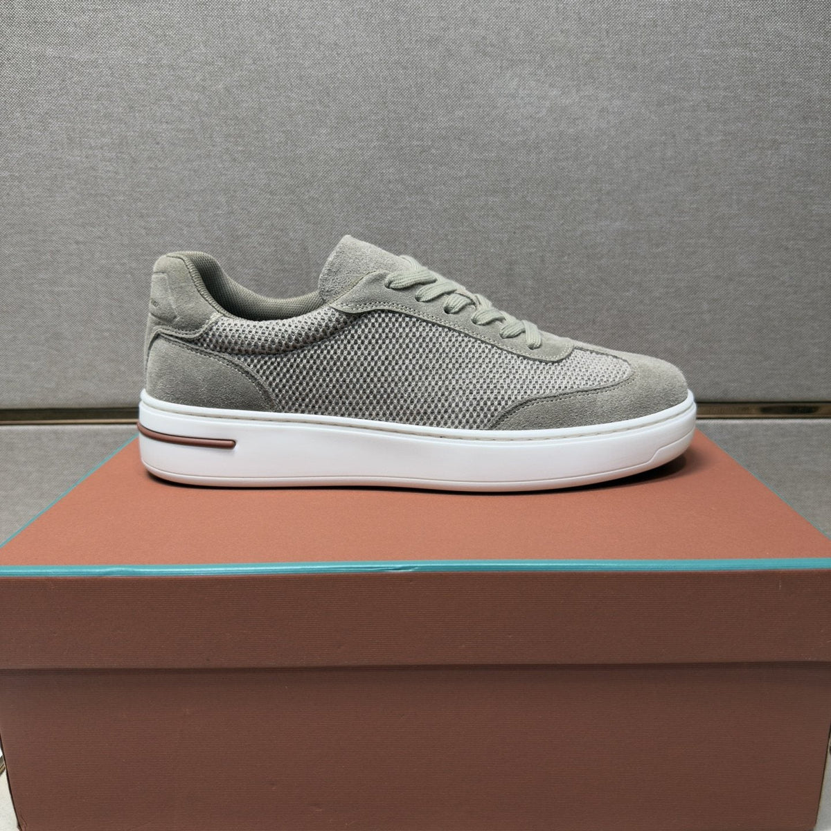 Men's Paneled Low-Top Sneakers